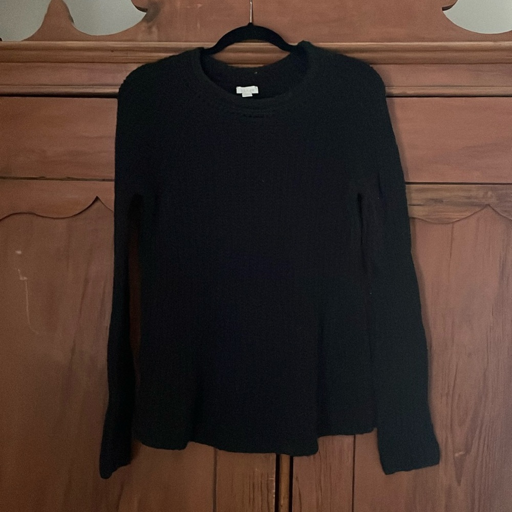 Hinge black sweater